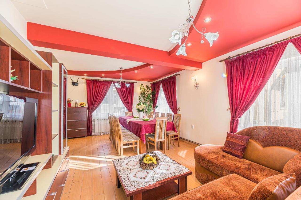 Săcele Casa Davidヴィラ エクステリア 写真