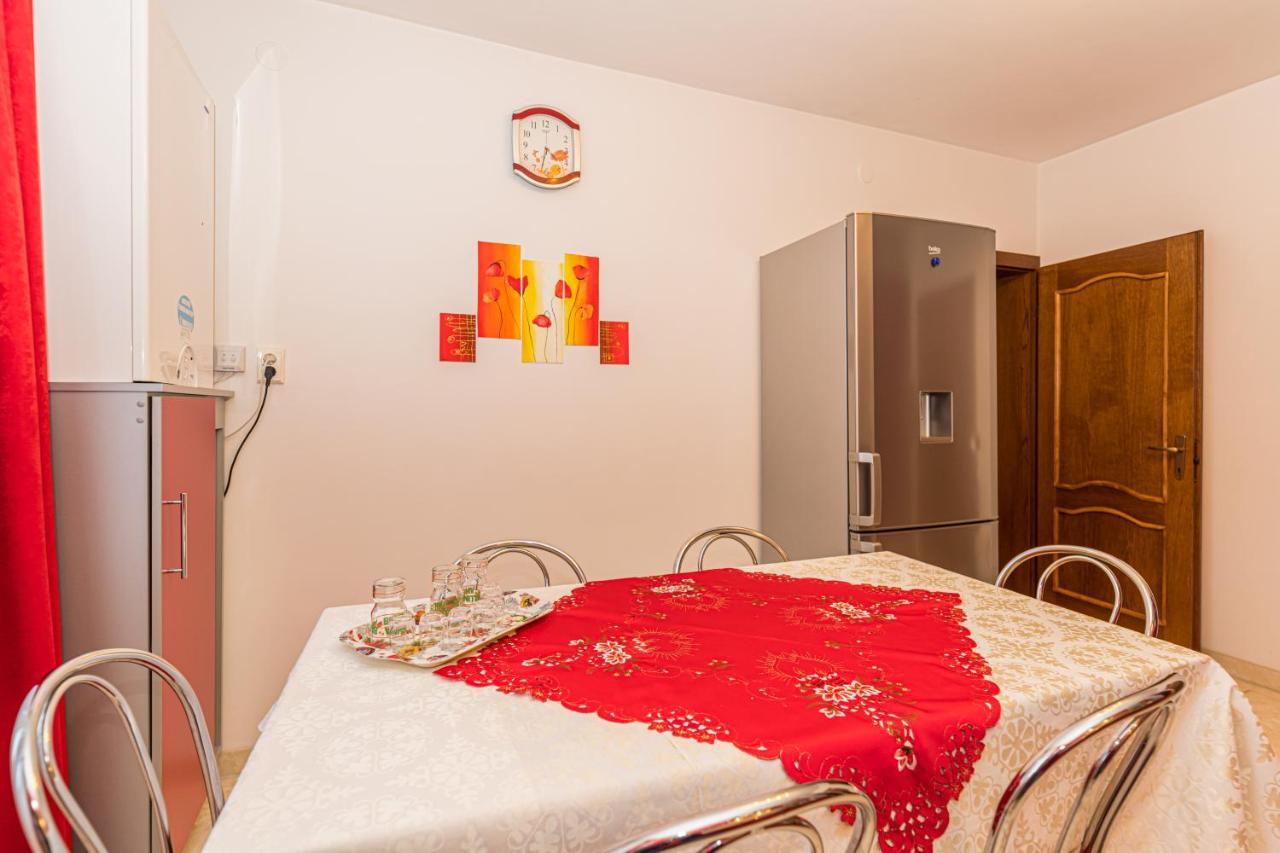 Săcele Casa Davidヴィラ エクステリア 写真